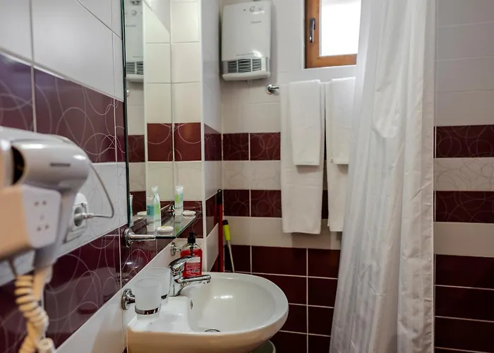 2r - туер Apartment